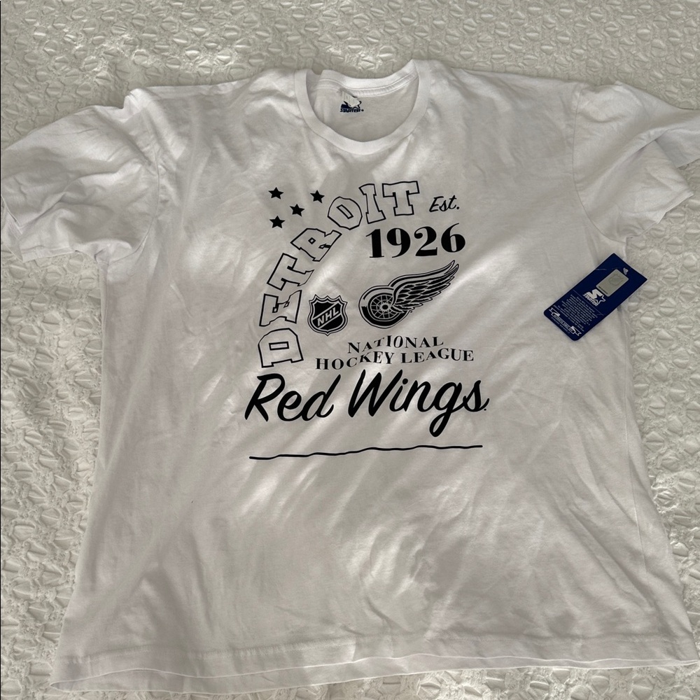STARTER White T-Shirt with Black Graphic